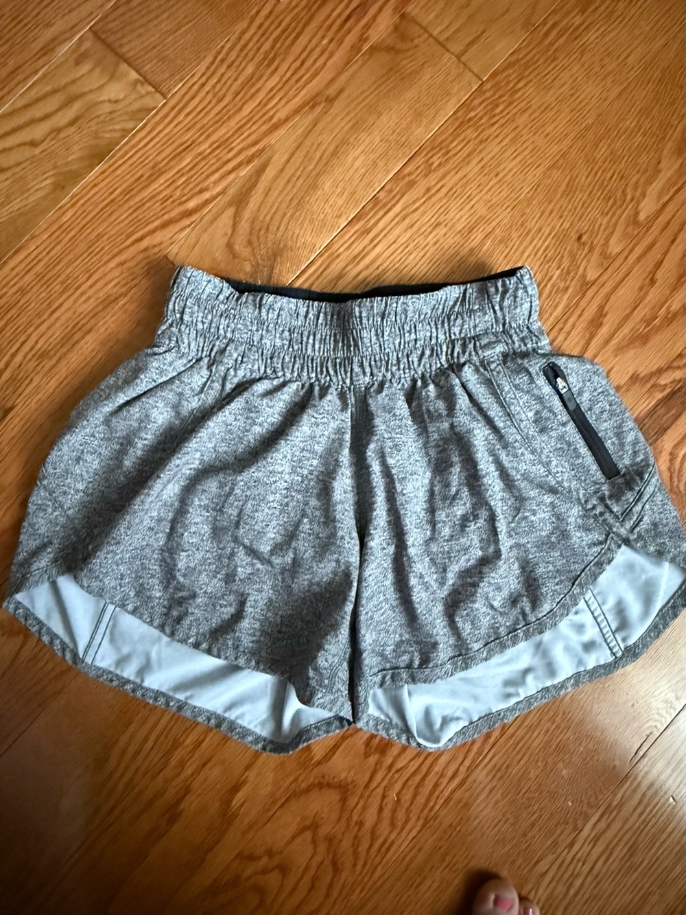 Lululemon tracker shorts